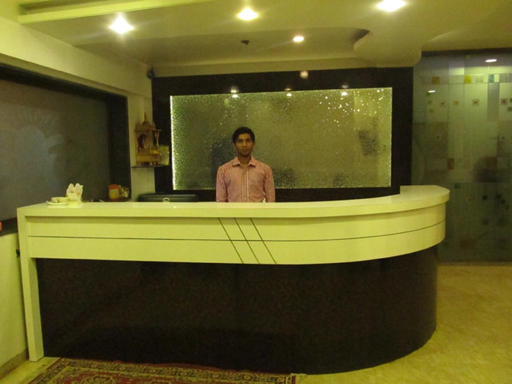 Hotel Sai Regency Daman Exterior foto