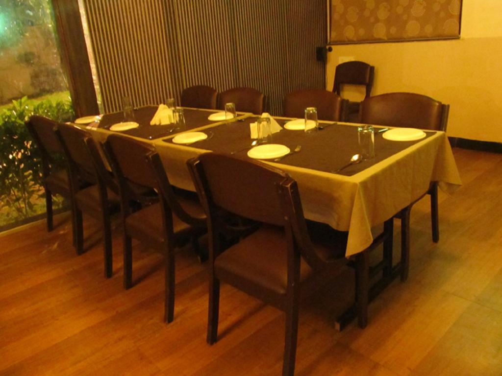 Hotel Sai Regency Daman Exterior foto
