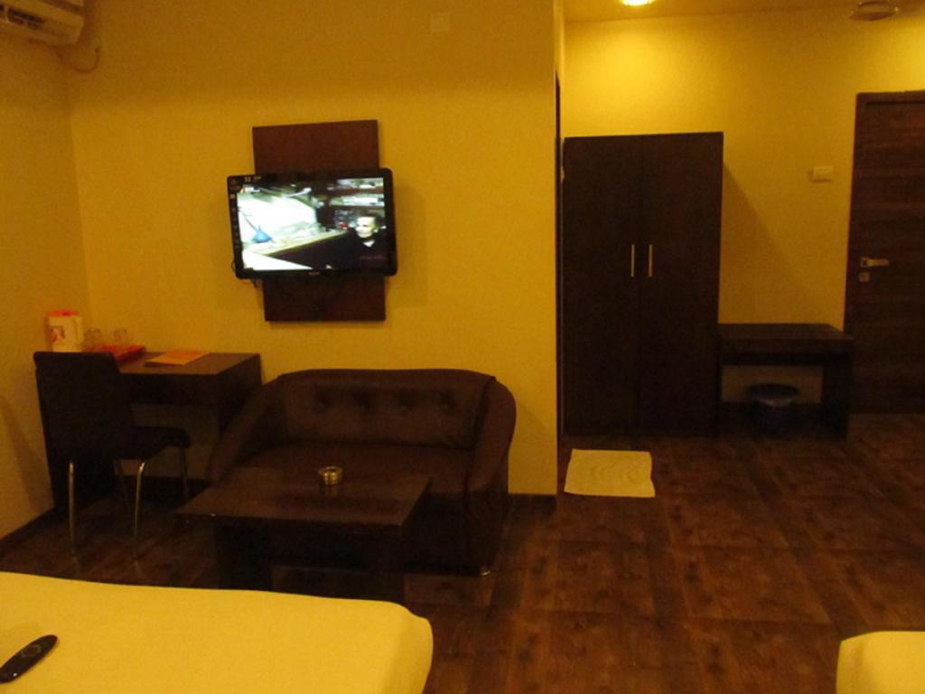 Hotel Sai Regency Daman Quarto foto
