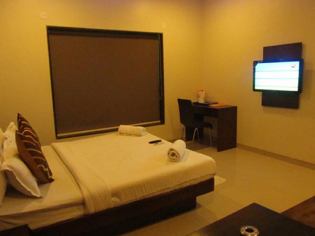 Hotel Sai Regency Daman Quarto foto